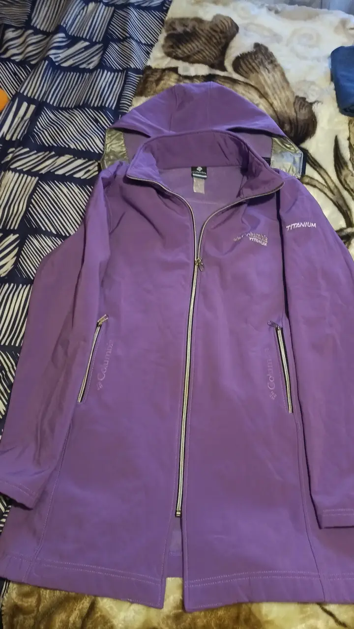 Chaqueta morada Columbia