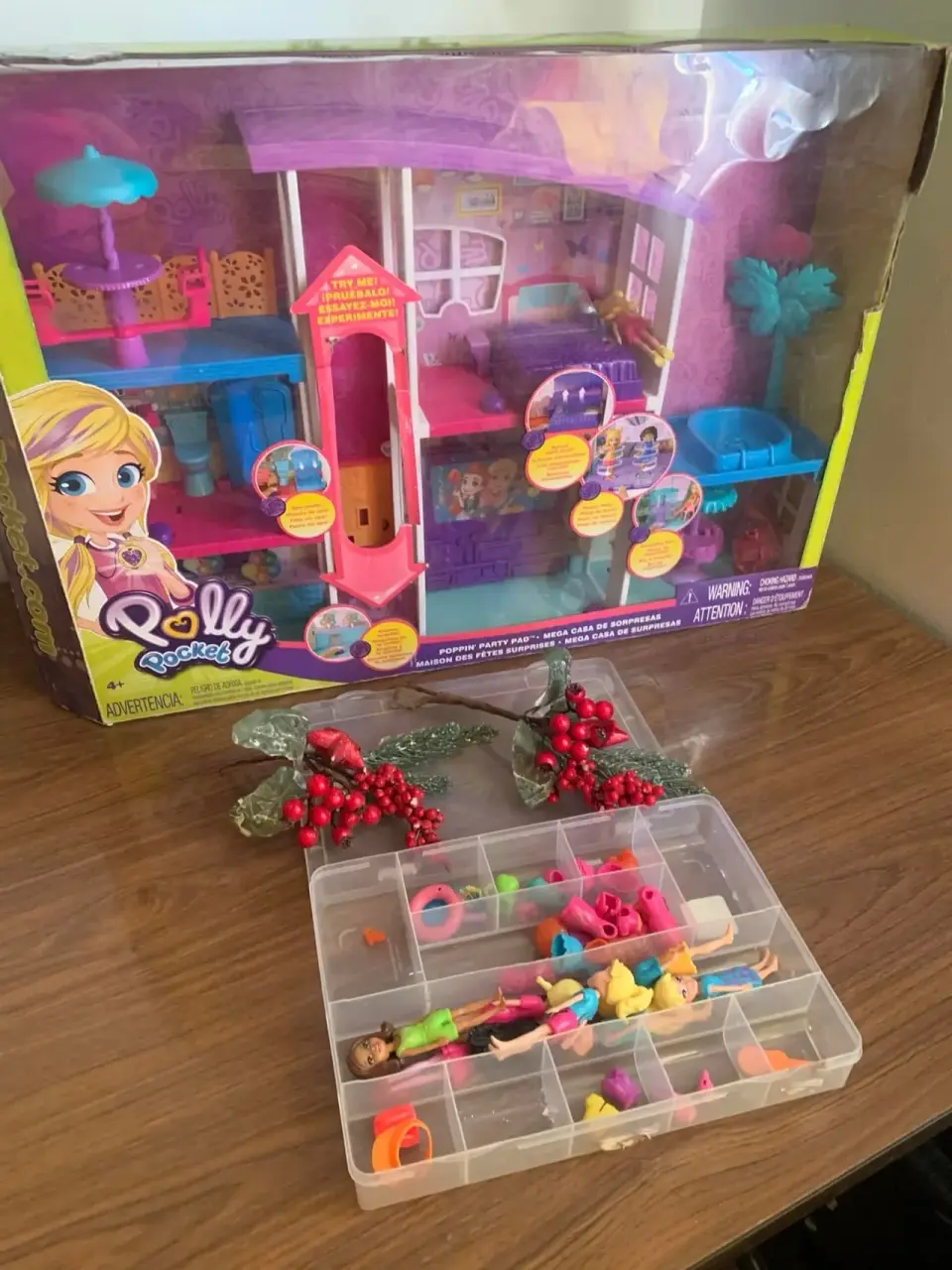 Casa de muñecas con accesorios - miniatura 3