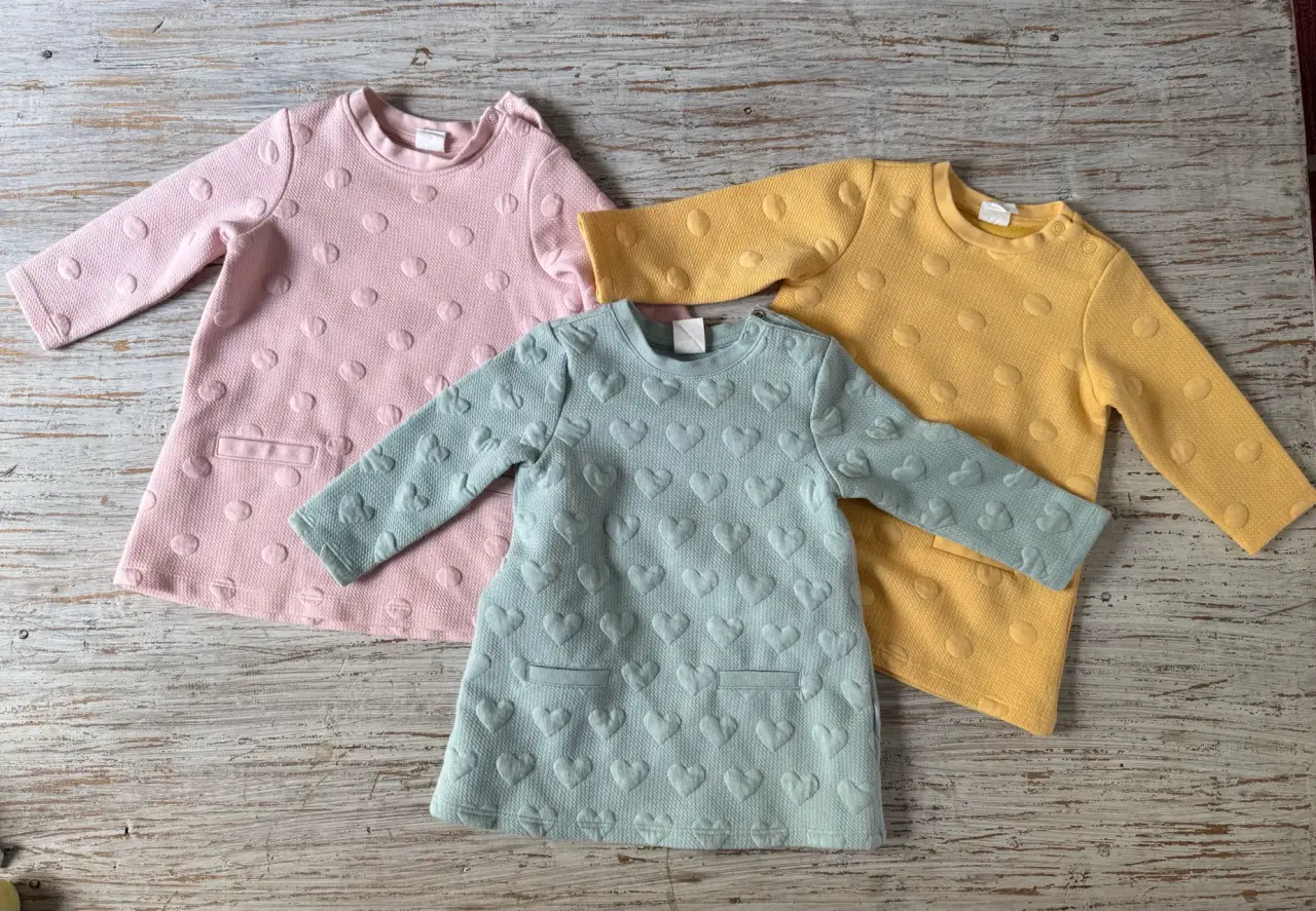 Vestidos de niñas colores pasteles HyM - miniatura 1