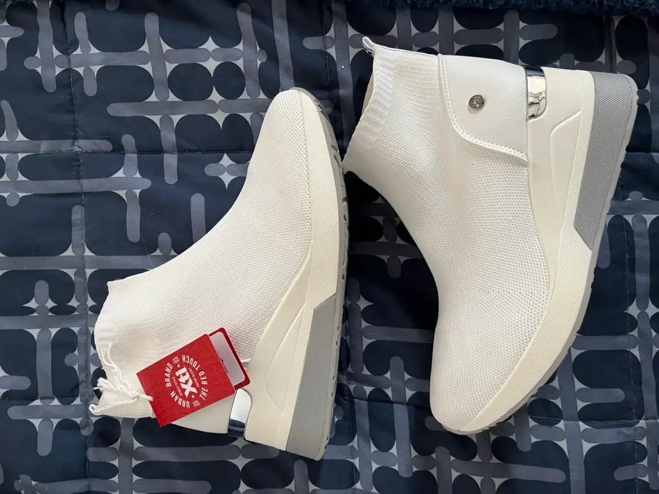 Botas deportivas blancas con plataforma - miniatura 4