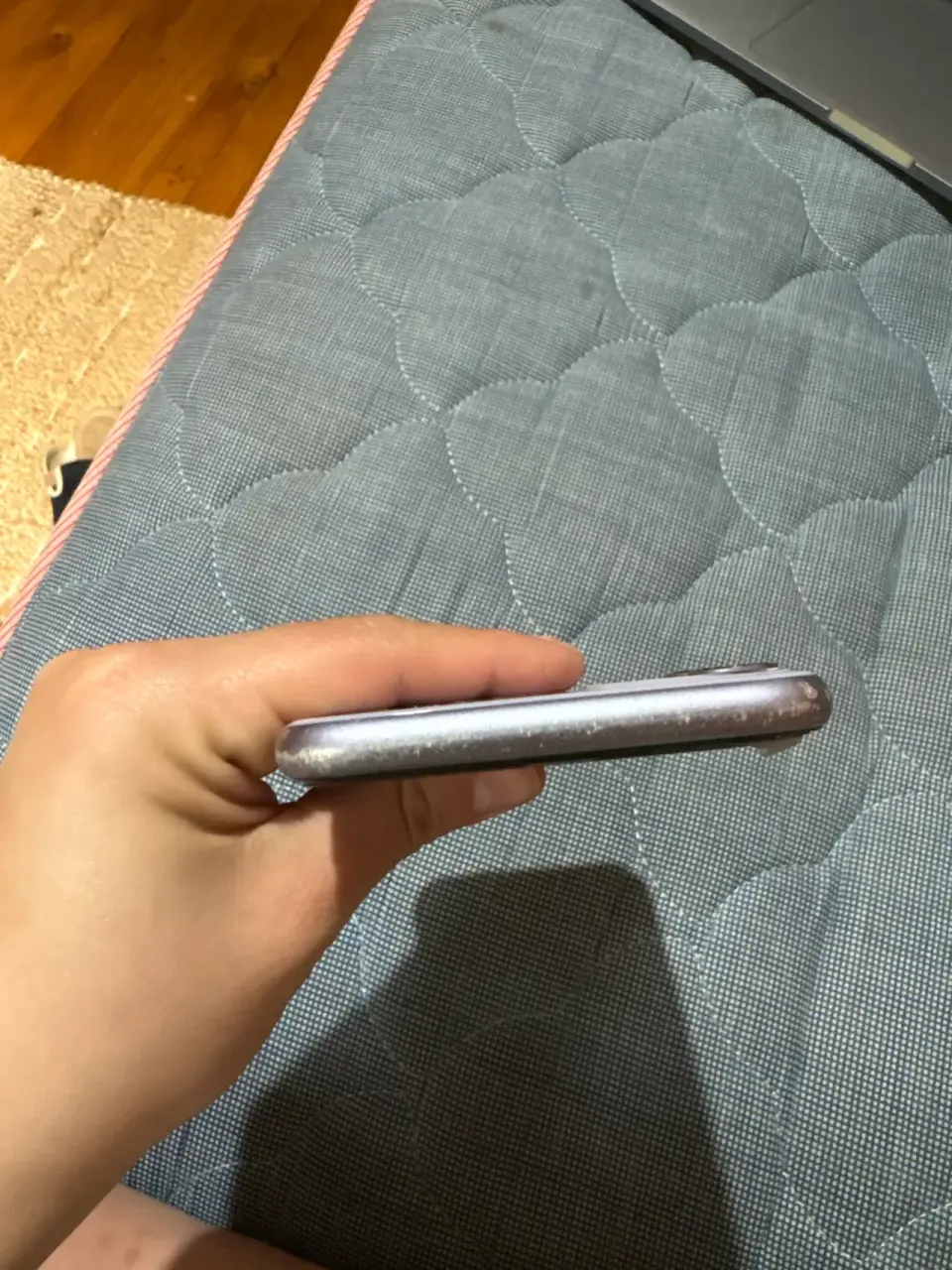 iPhone con pantalla agrietada - miniatura 3