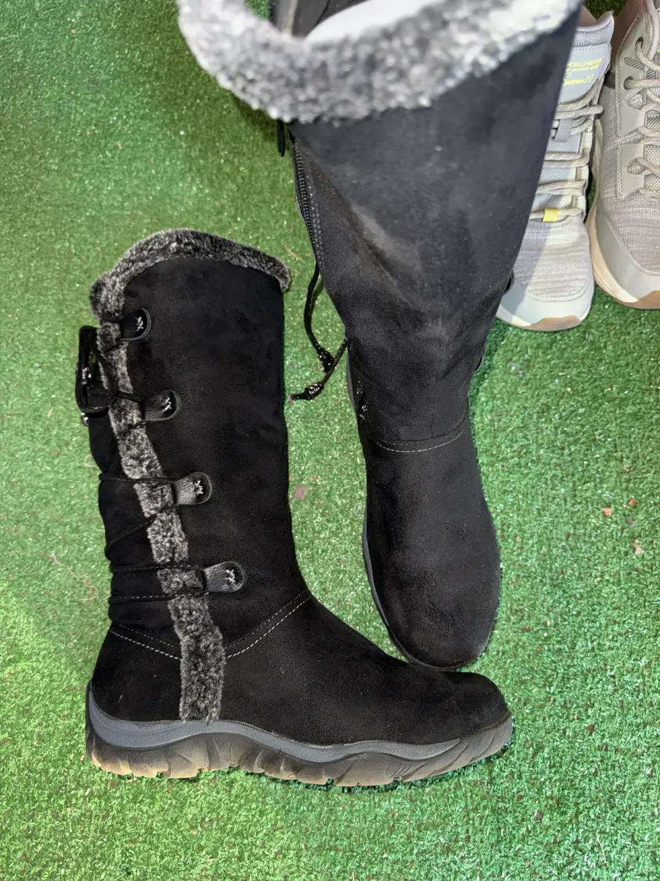 Botas negras acolchadas de invierno - miniatura 2