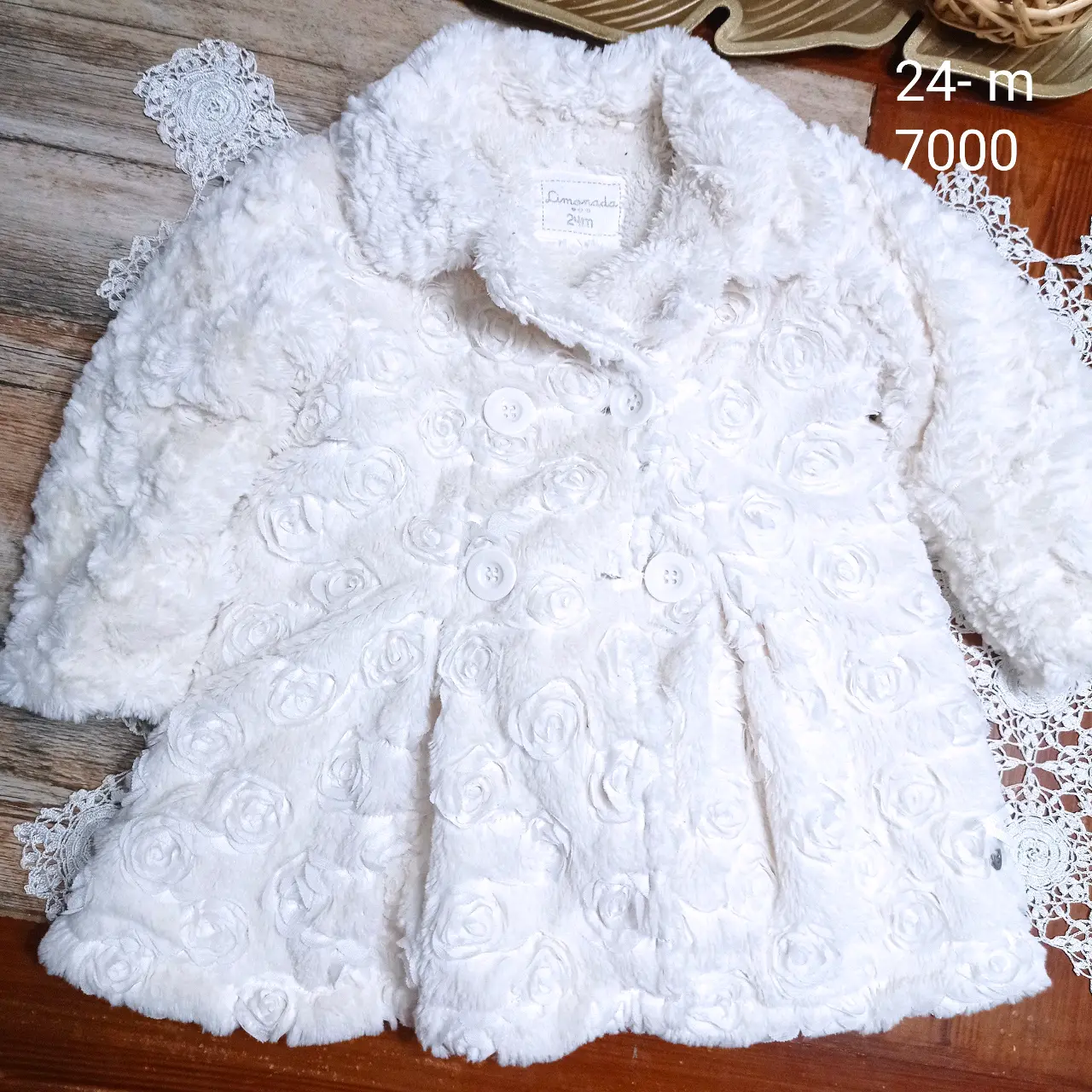 Chaqueta gris bordada - miniatura 2