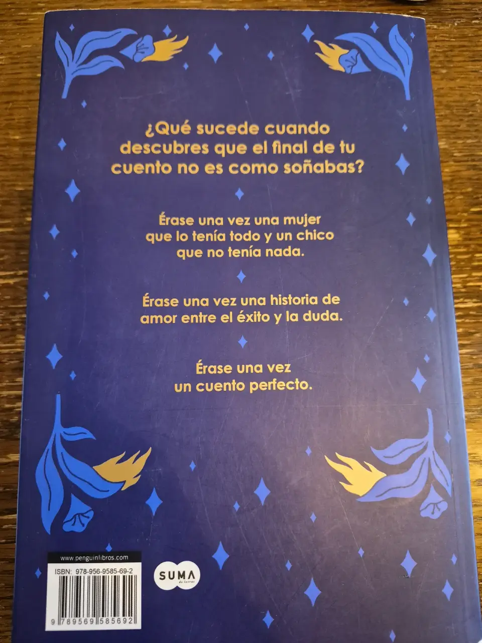 Libro 'Un Cuento Perfecto' de Benavent - miniatura 2