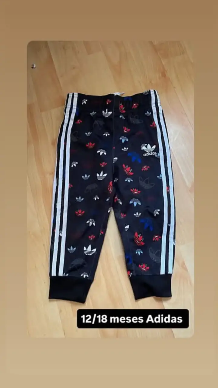 Pantalones bebé Adidas estampados