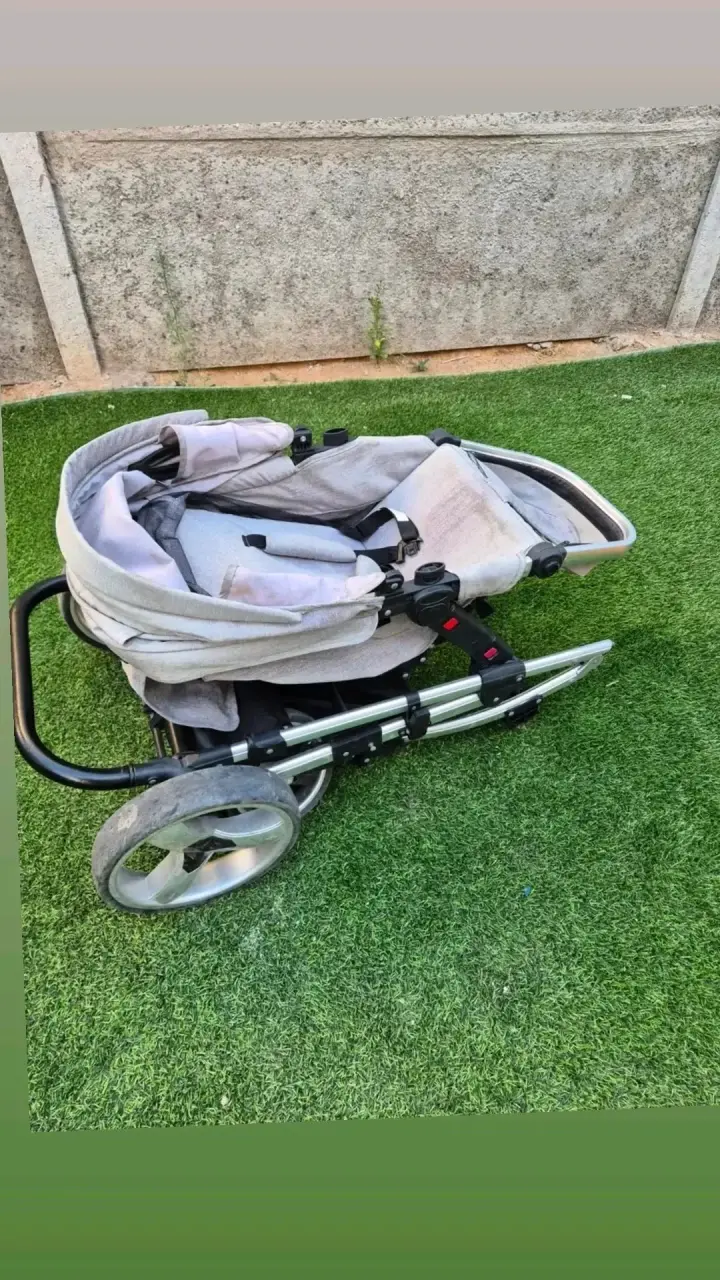 Coche doble para bebés - miniatura 6