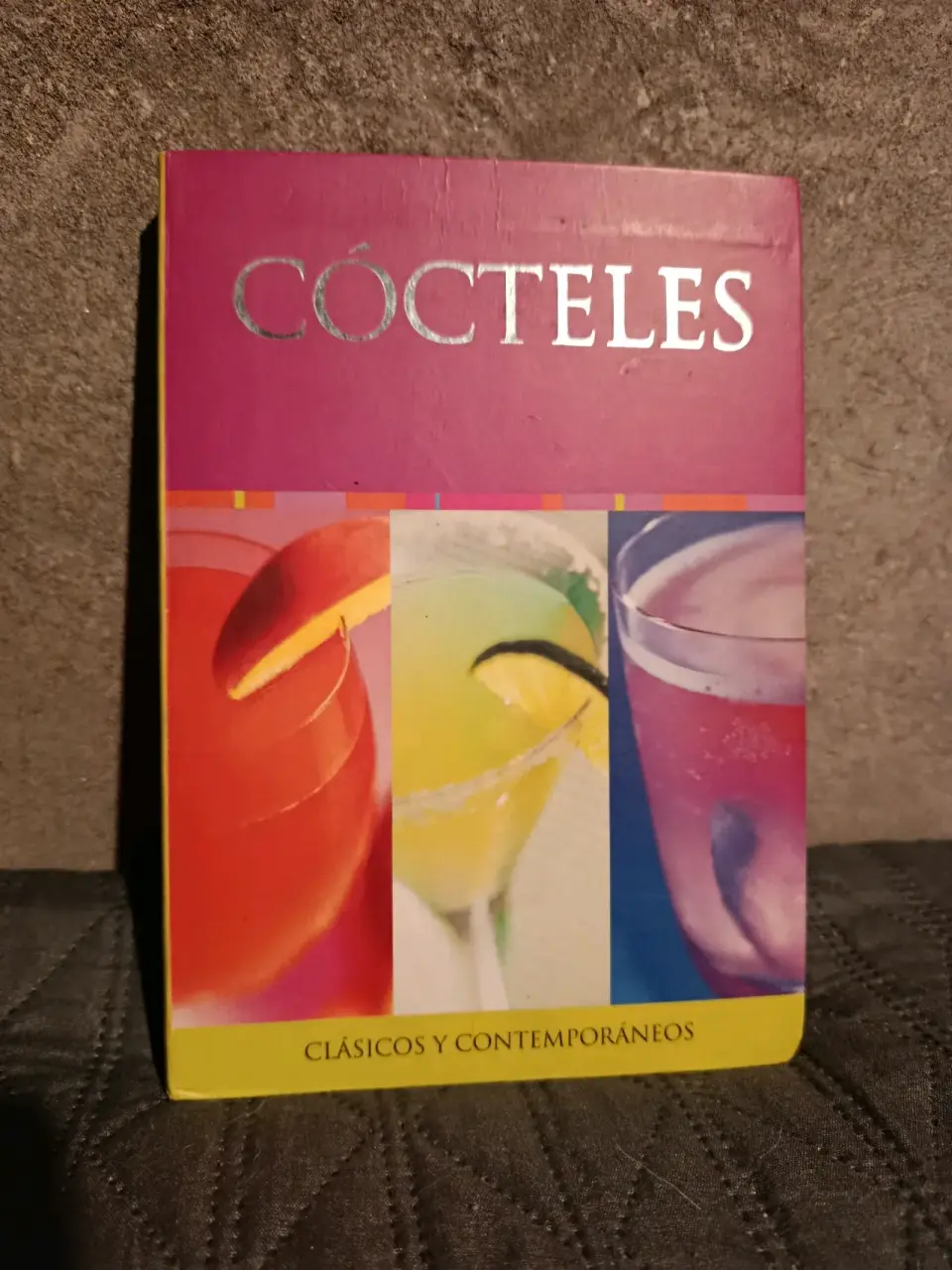 Libro de cócteles clásicos y contemporáneos - miniatura 1