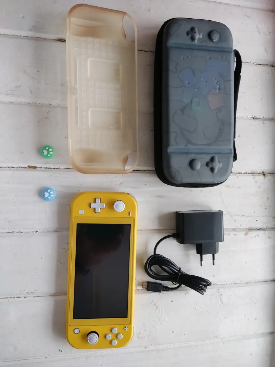 Nintendo switch lite amarilla con extras - miniatura 1