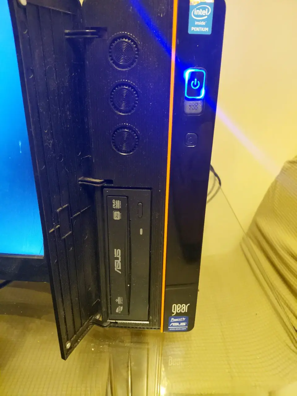 Computador de escritorio con monitor AOC - miniatura 6