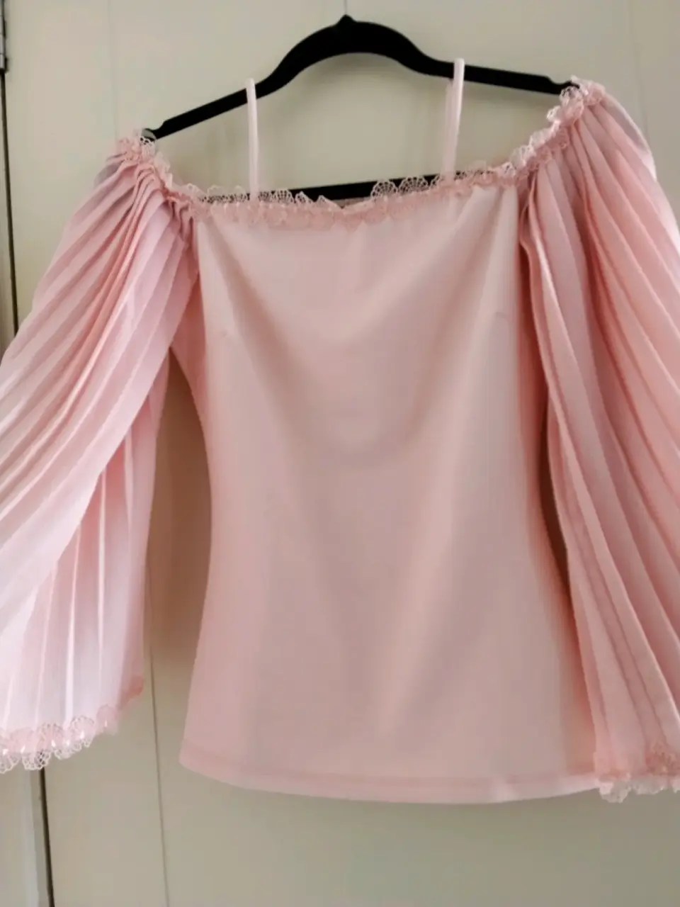 Blusa rosada con mangas plisadas Valentine - miniatura 4