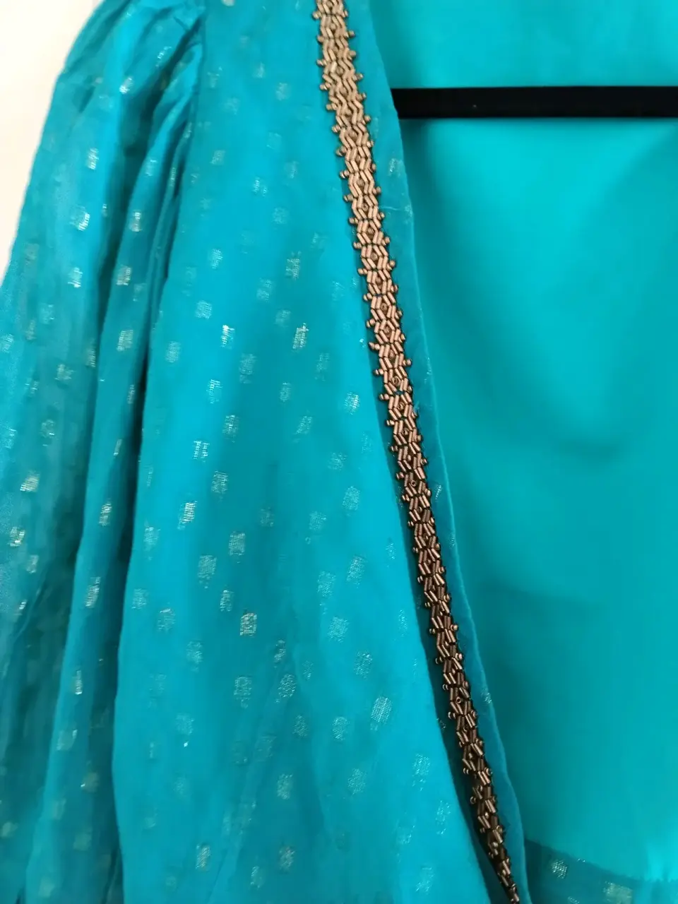 Blusa turquesa con detalle dorado indiachic - miniatura 3