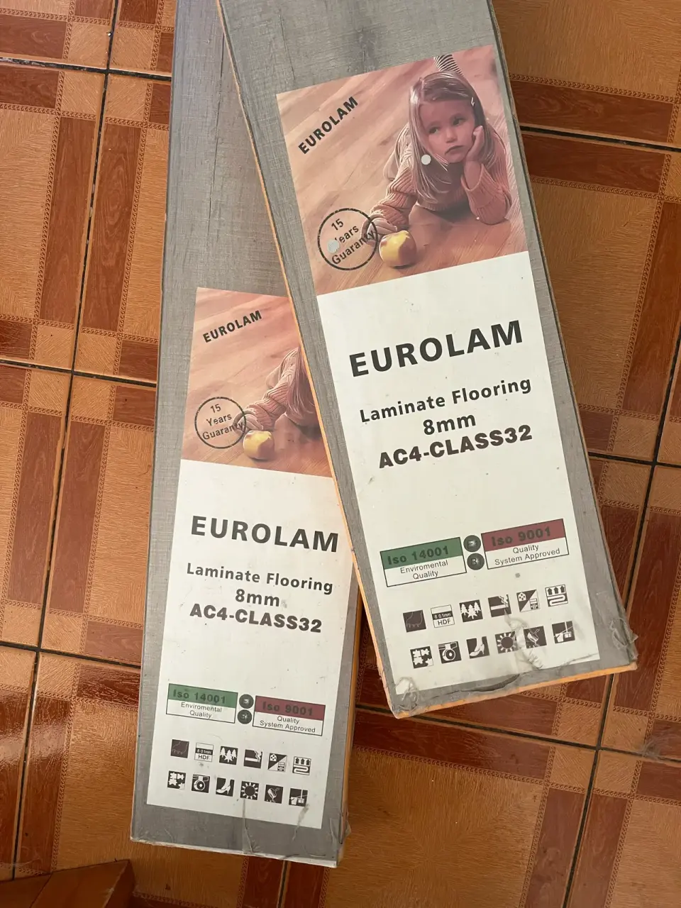 Piso laminado Eurolam 8mm - miniatura 2