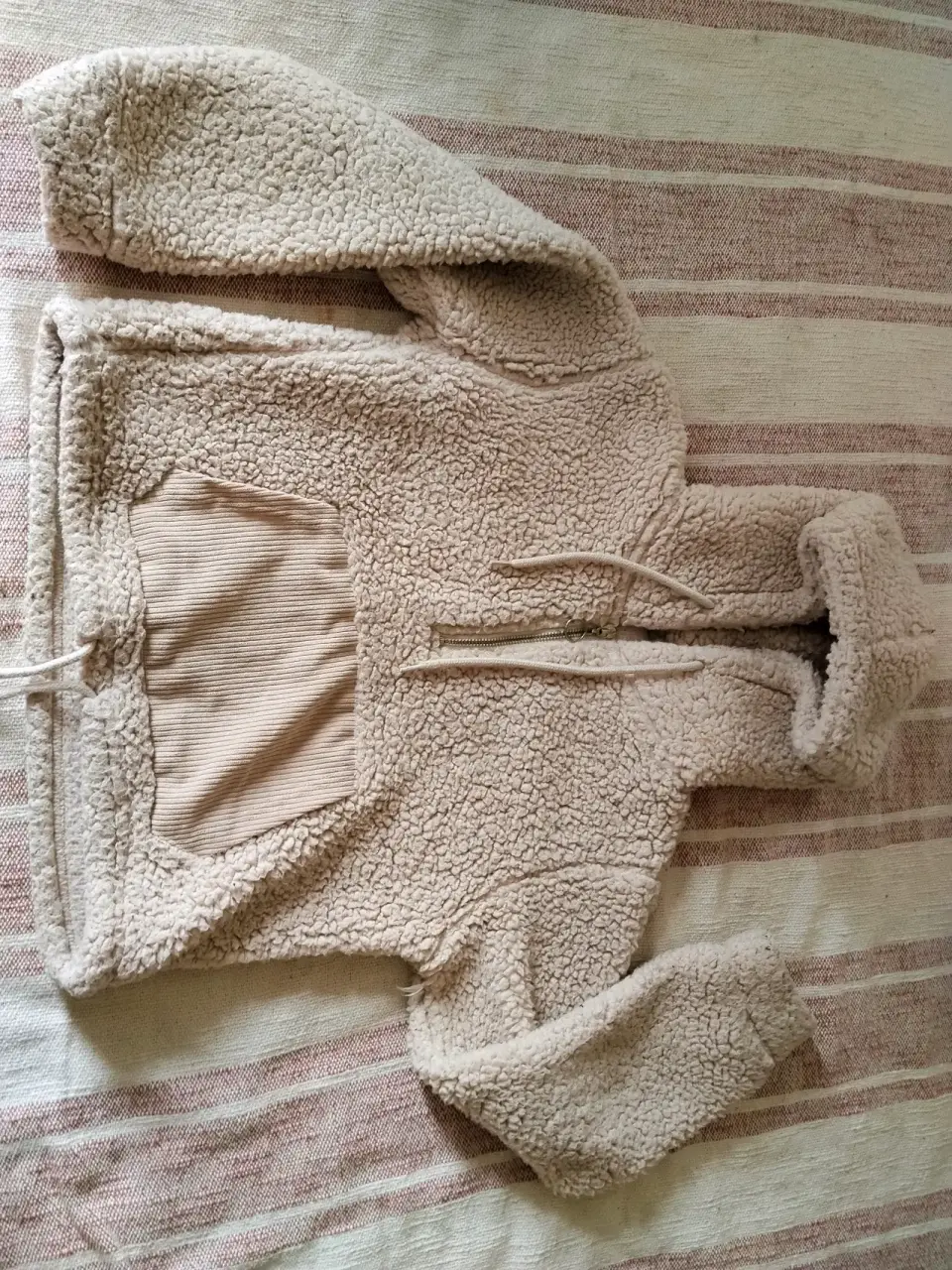 Polerón con capucha de peluche beige - miniatura 2