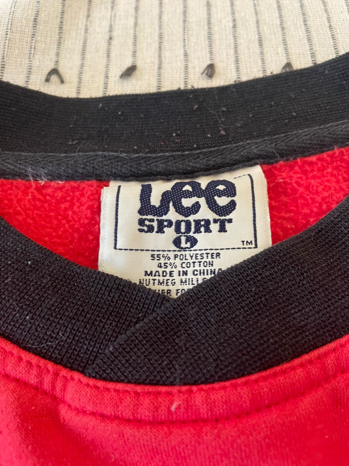Poleron Rojo Lee NBA Talla L - miniatura 3