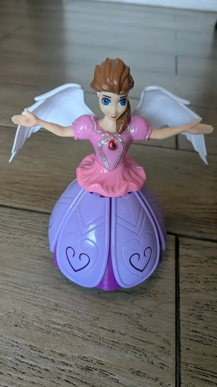 Muñeca hada con alas desplegables - miniatura 1