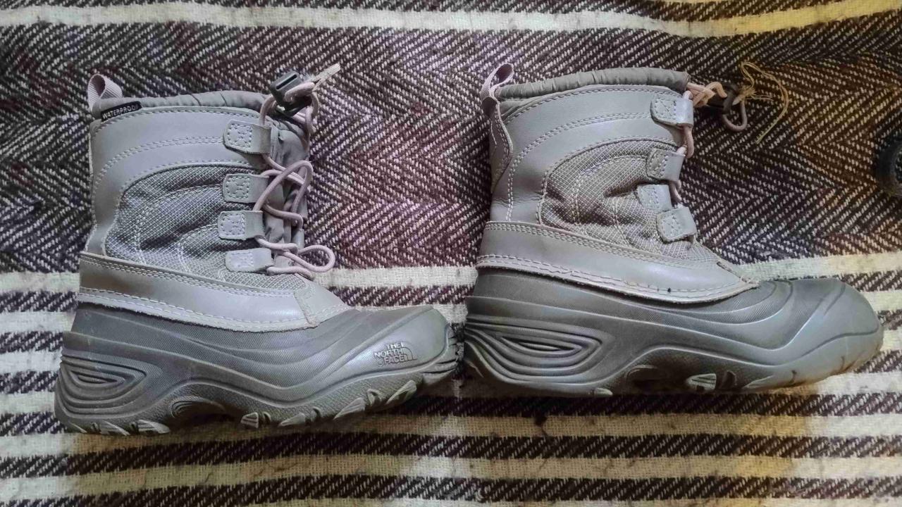 Botas de invierno grises para nieve - miniatura 2