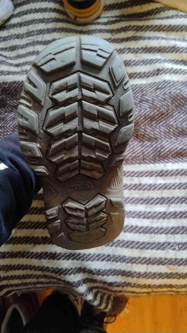 Botas de invierno grises para nieve - miniatura 3
