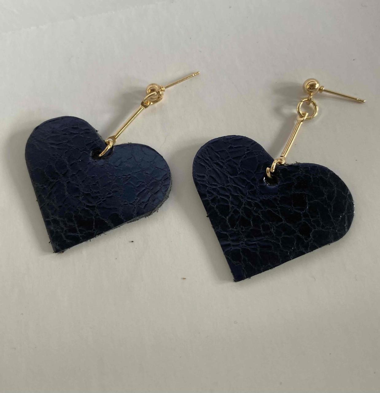 Aros corazón negros de cuero - miniatura 1