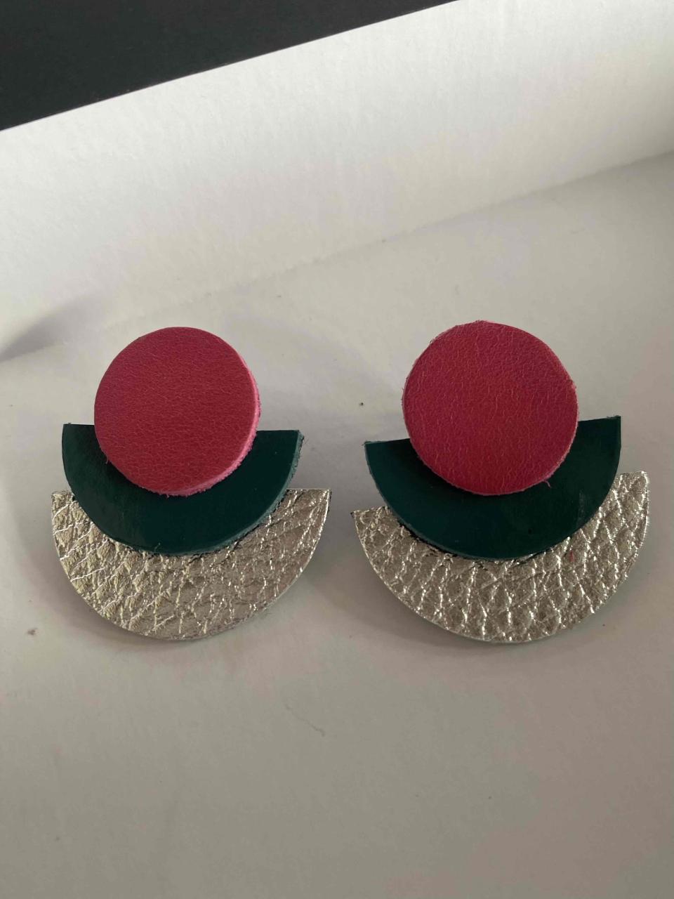 Aros de diseño animal print, 💯cuero hecho a mano. - miniatura 3
