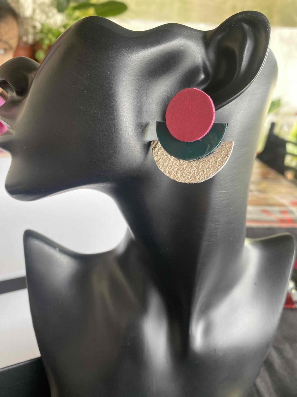 Aros de diseño animal print, 💯cuero hecho a mano. - miniatura 5