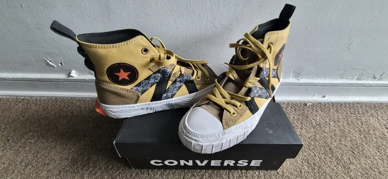 Zapatillas Converse amarillas altas - miniatura 2
