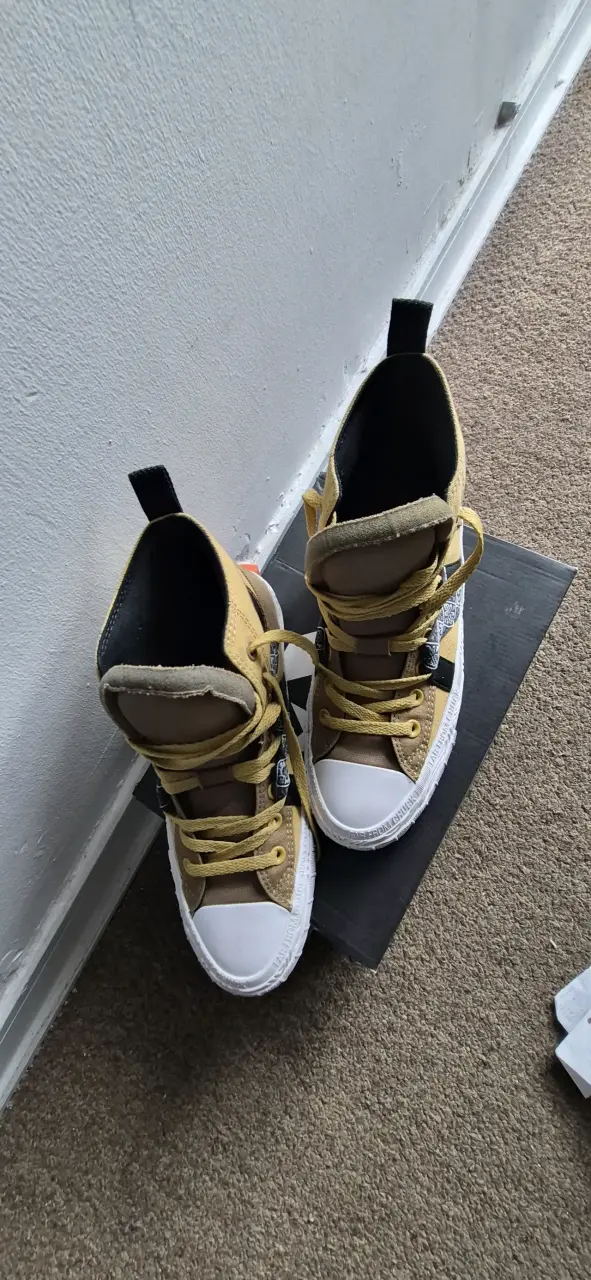 Zapatillas Converse amarillas altas - miniatura 4