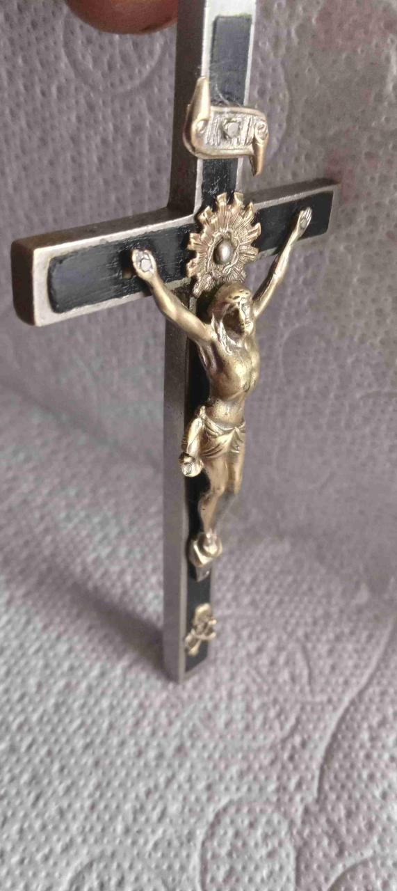 Cruz de metal con Cristo - miniatura 5