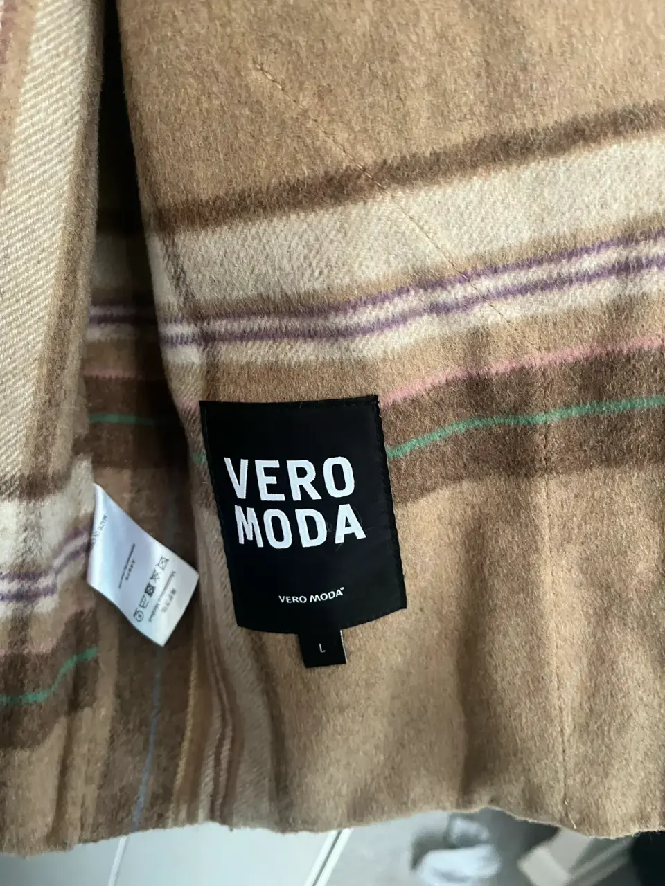 Chaqueta Vera Moda talla L - miniatura 2