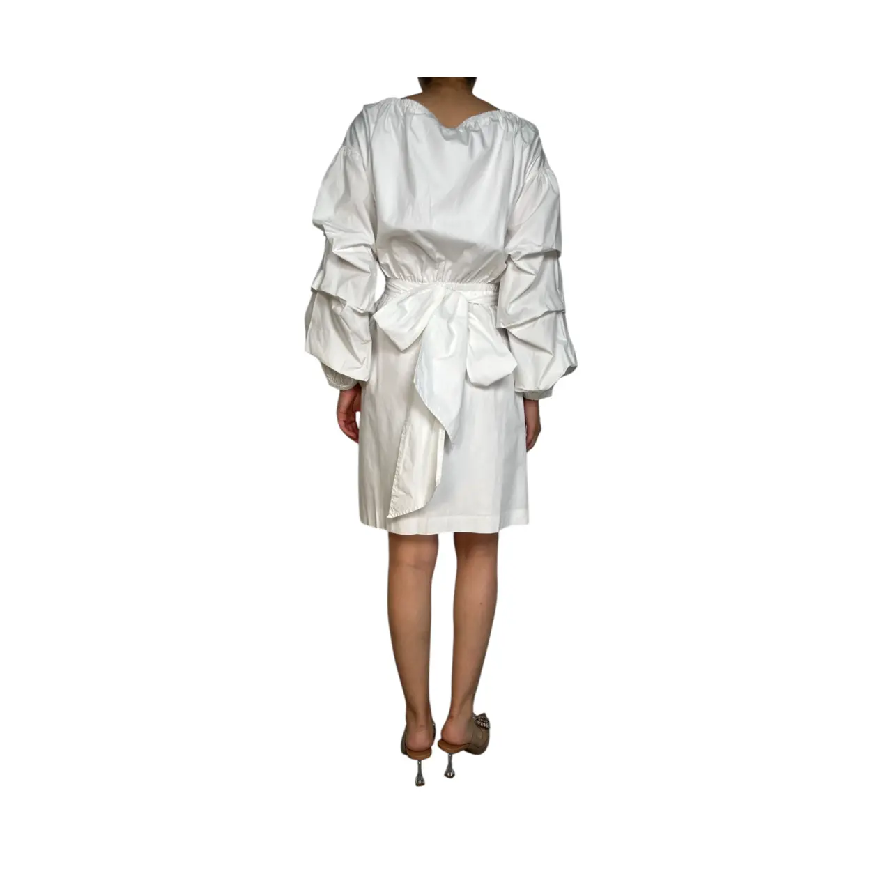Vestido blanco con mangas abullonadas - miniatura 2