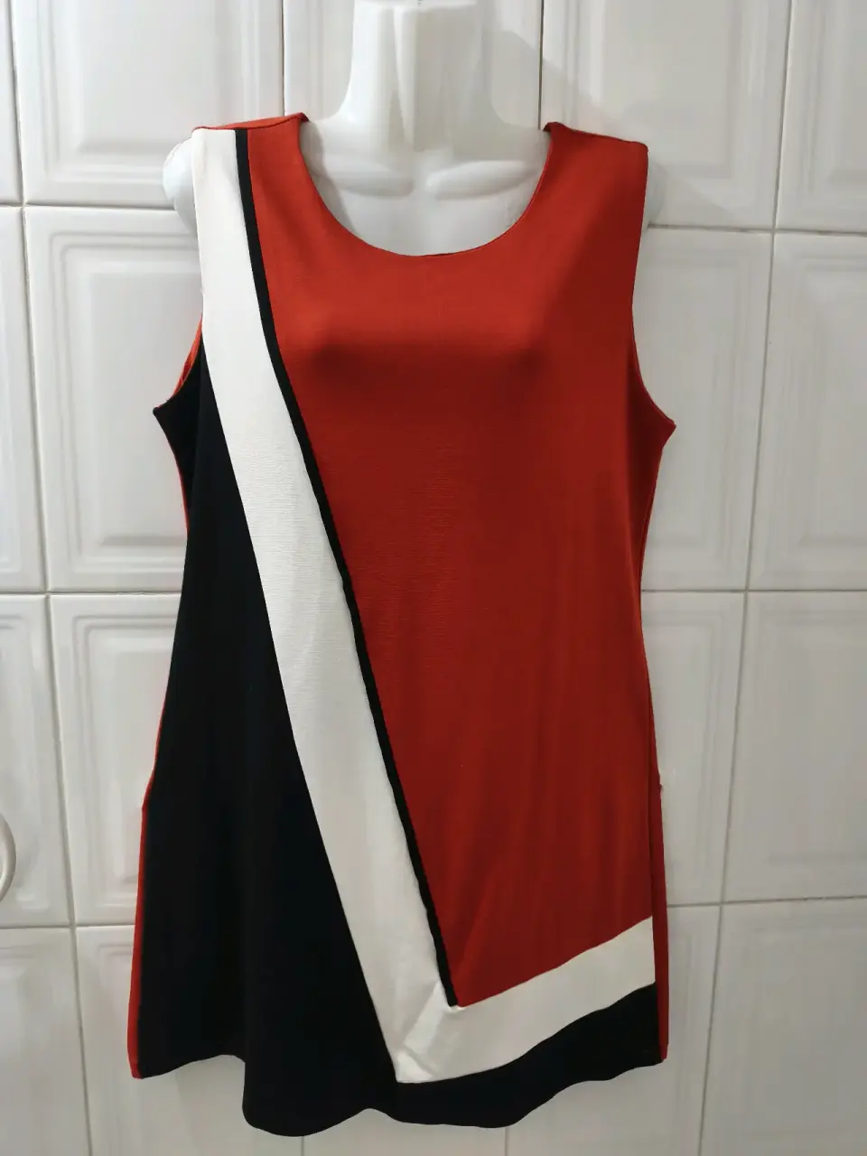 Vestido estilo Jumper, terracota y negra