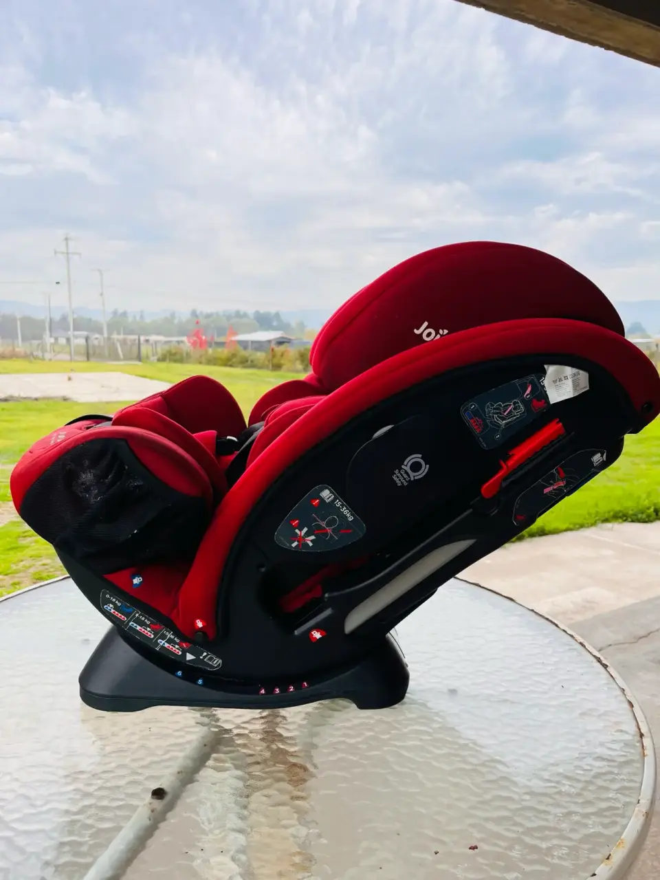 Silla de auto rojo Joie - miniatura 3