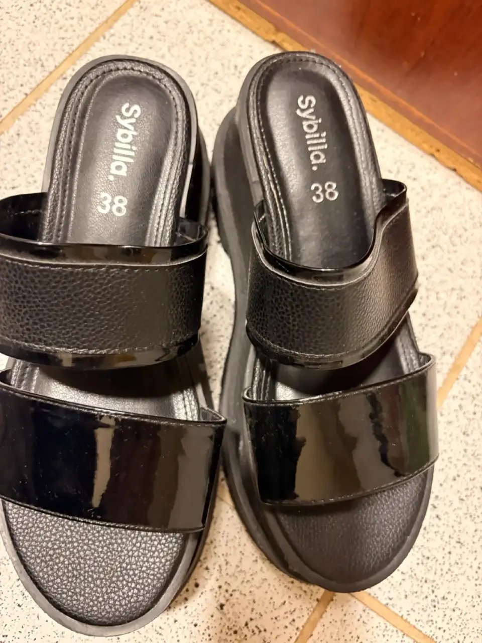 Sandalias negras de plataforma - miniatura 2