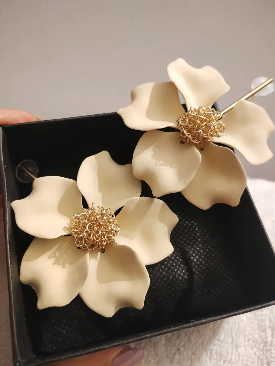 Aros flor bañados en oro - miniatura 2