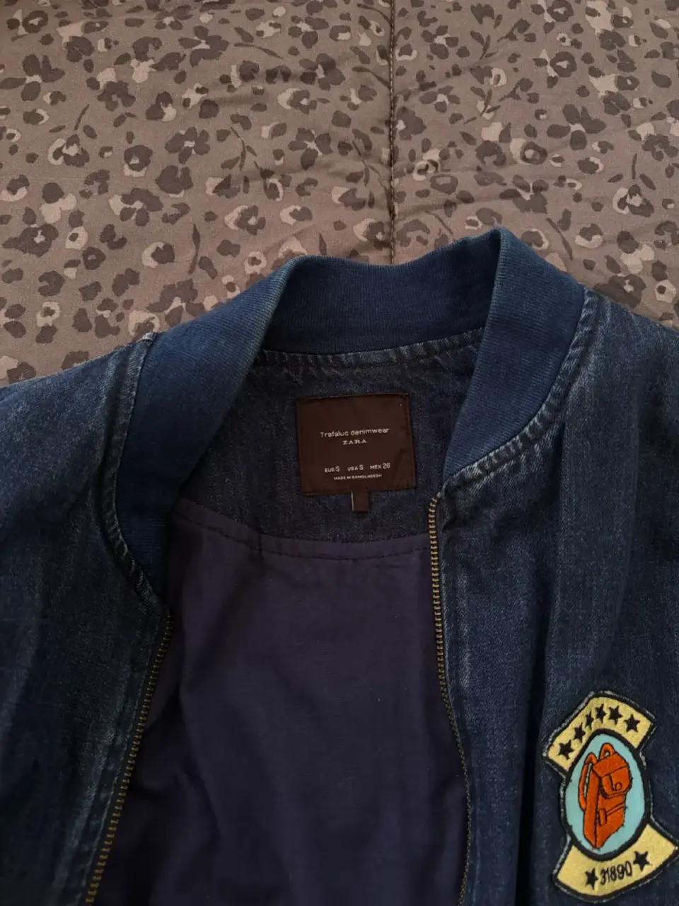 Chaqueta  mezclilla Zara bordada - miniatura 3
