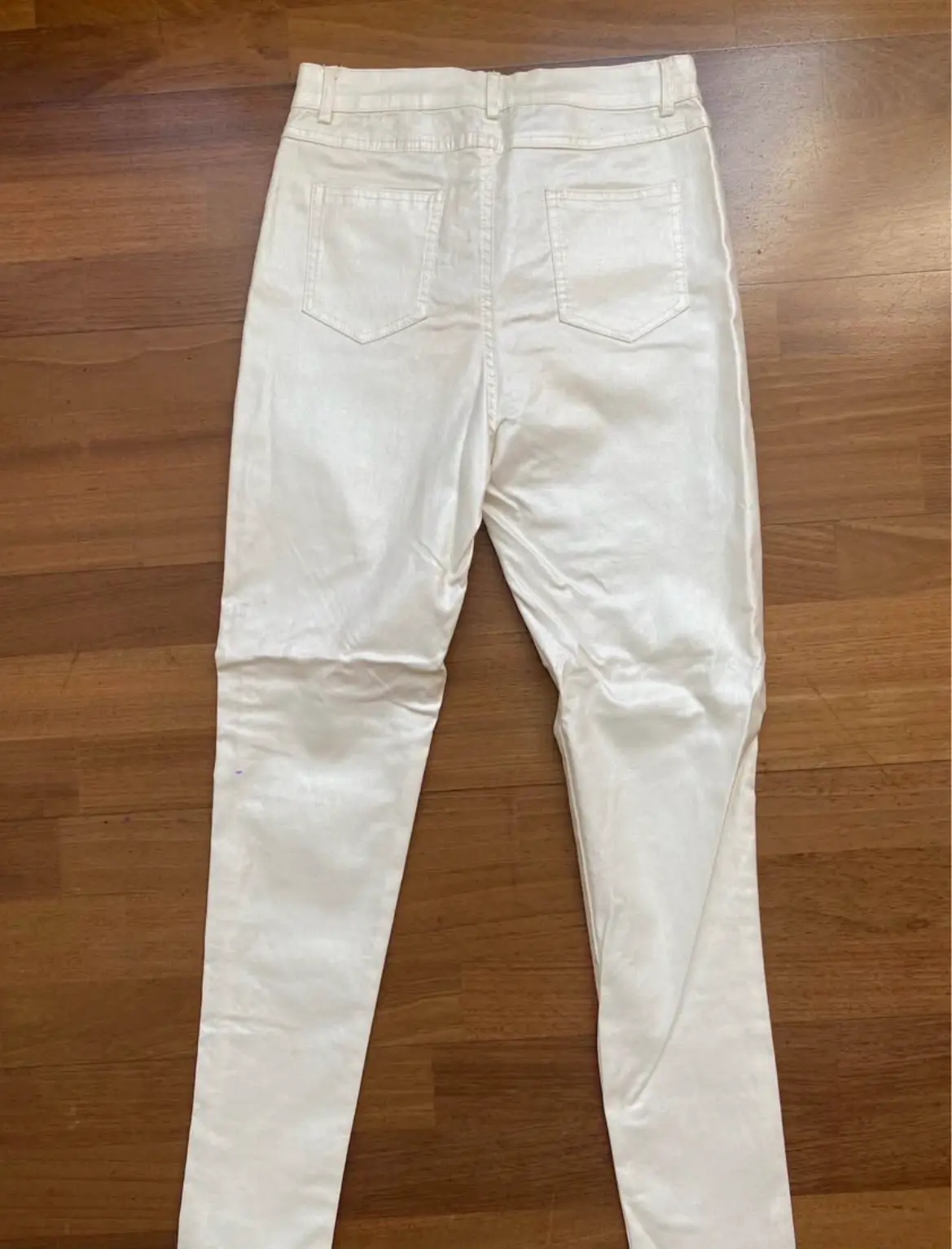 Skinny jeans metálicos blancos talla M - miniatura 2