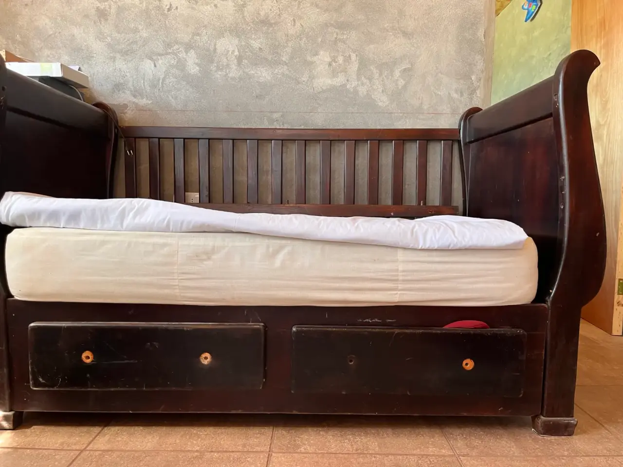 Cuna de madera infantil - miniatura 2