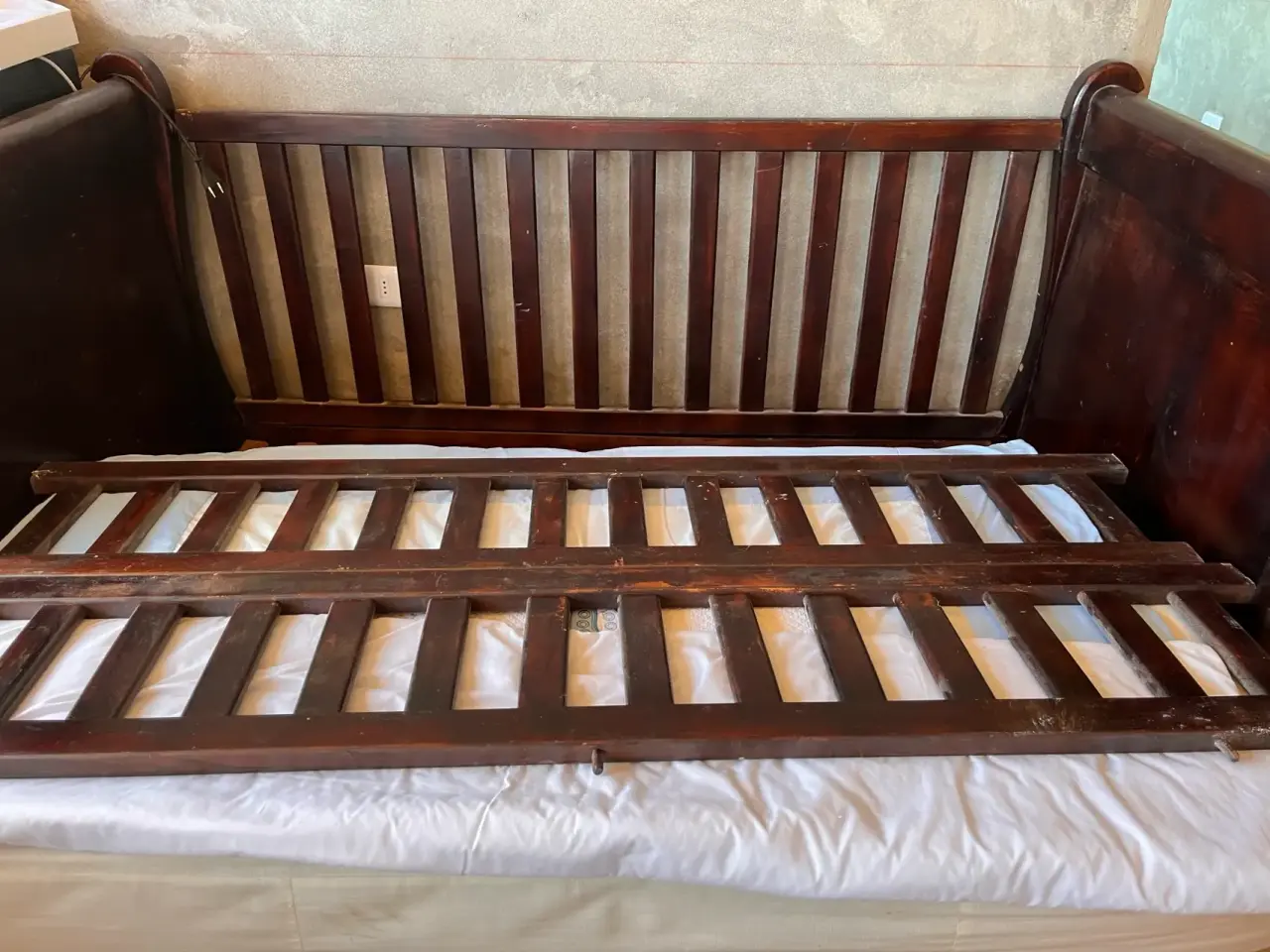 Cuna de madera infantil - miniatura 3