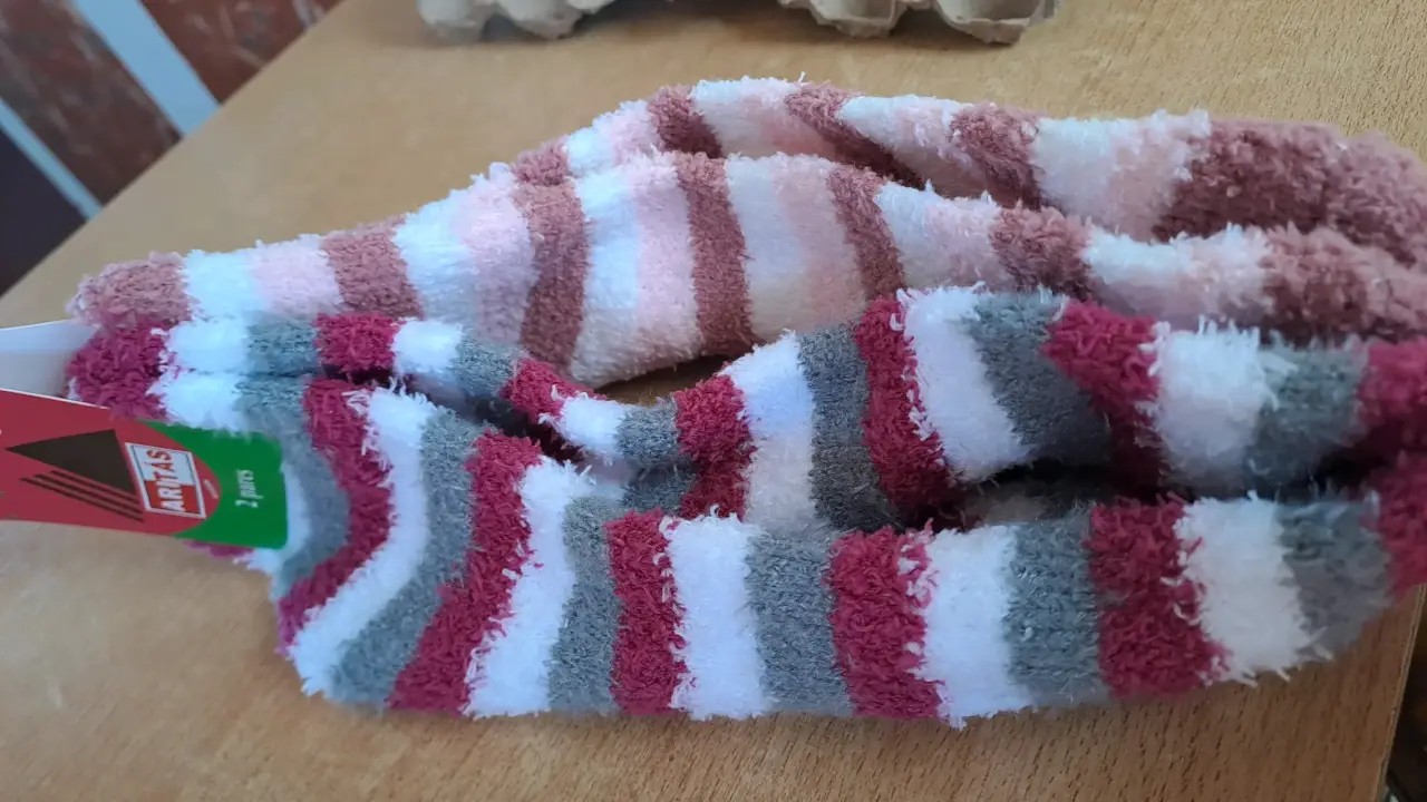 Calcetines de lana a rayas - miniatura 4