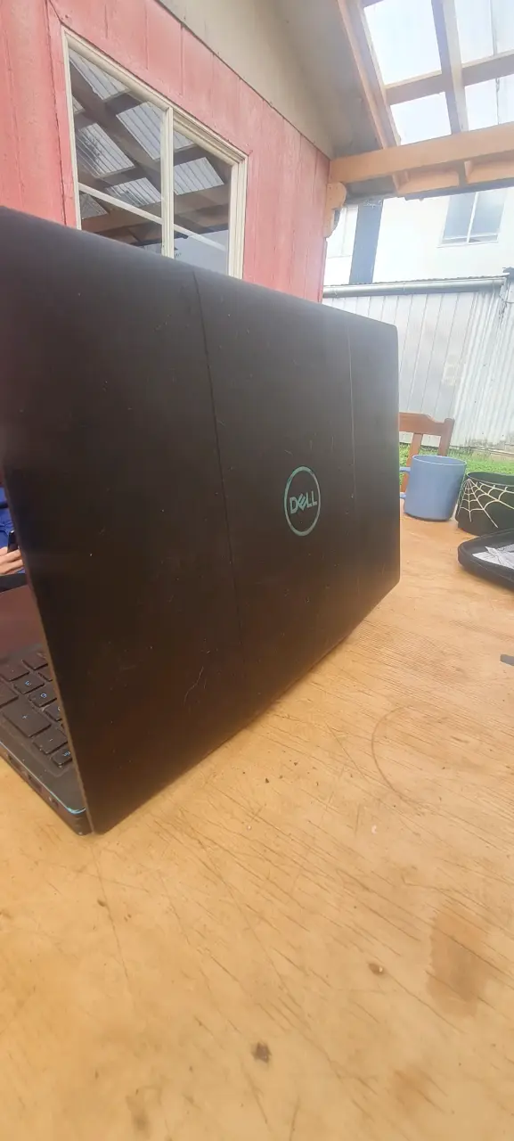 Laptop Dell G3 - miniatura 2