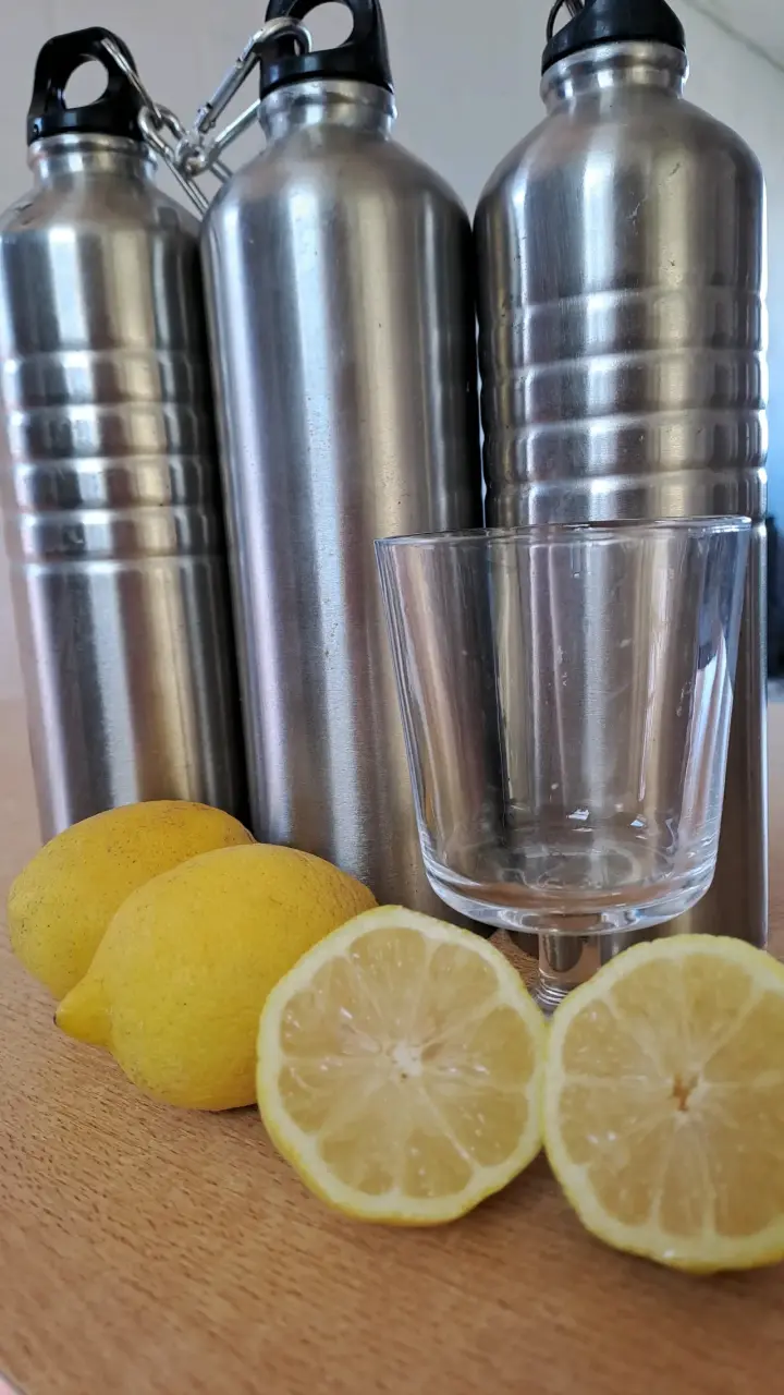 Botellas metálicas reutilizables - miniatura 1