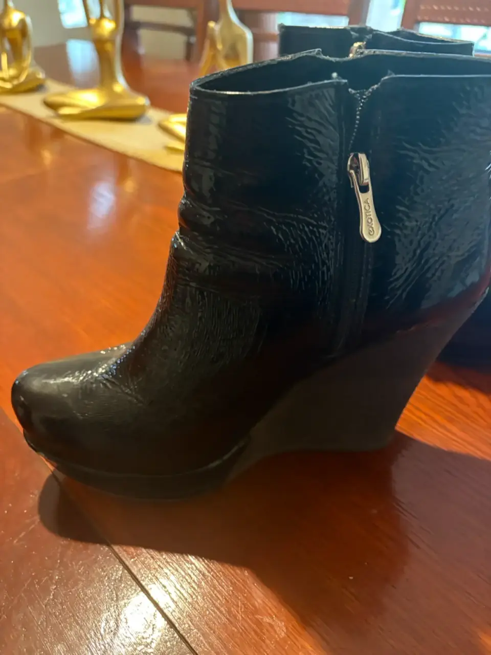 Botines negros de charol - miniatura 2