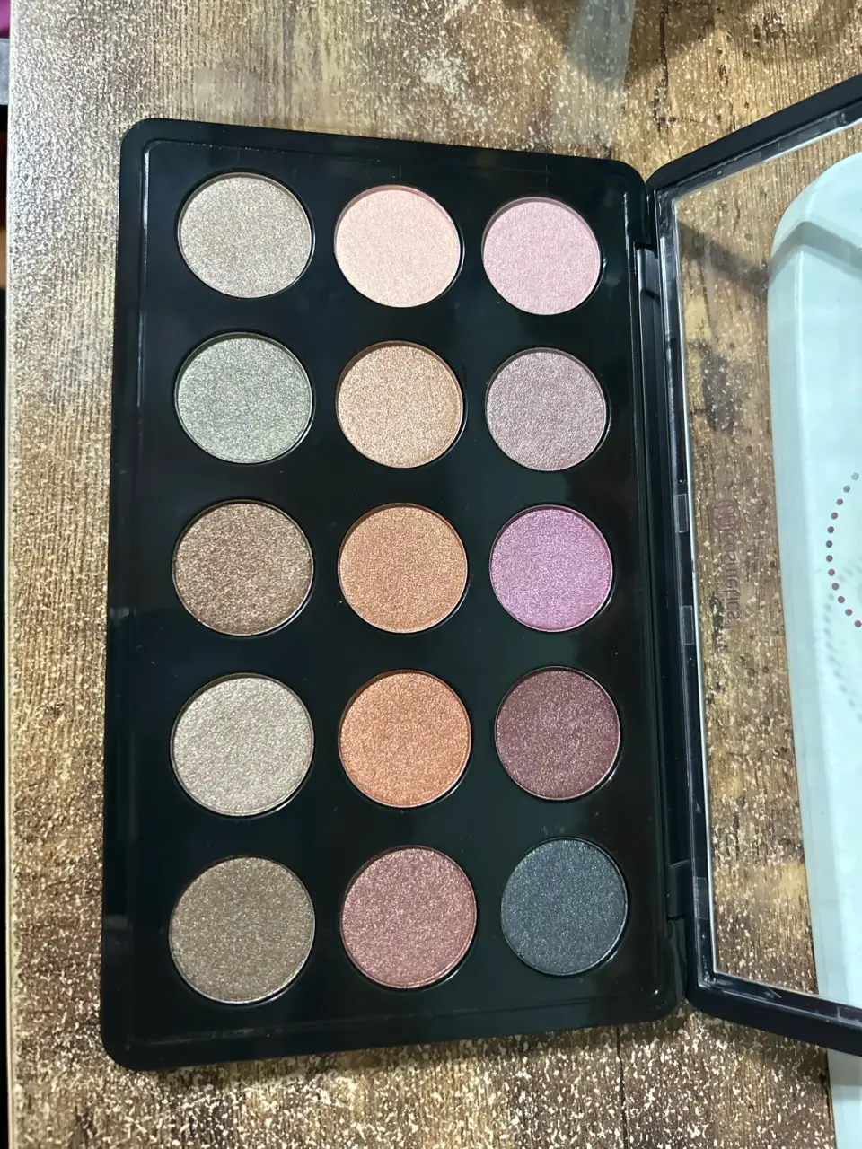 Paleta bh cosmetics 15 colores - miniatura 3