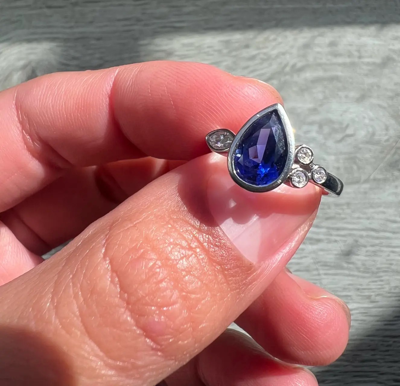 Anillo de plata con zafiro - miniatura 2