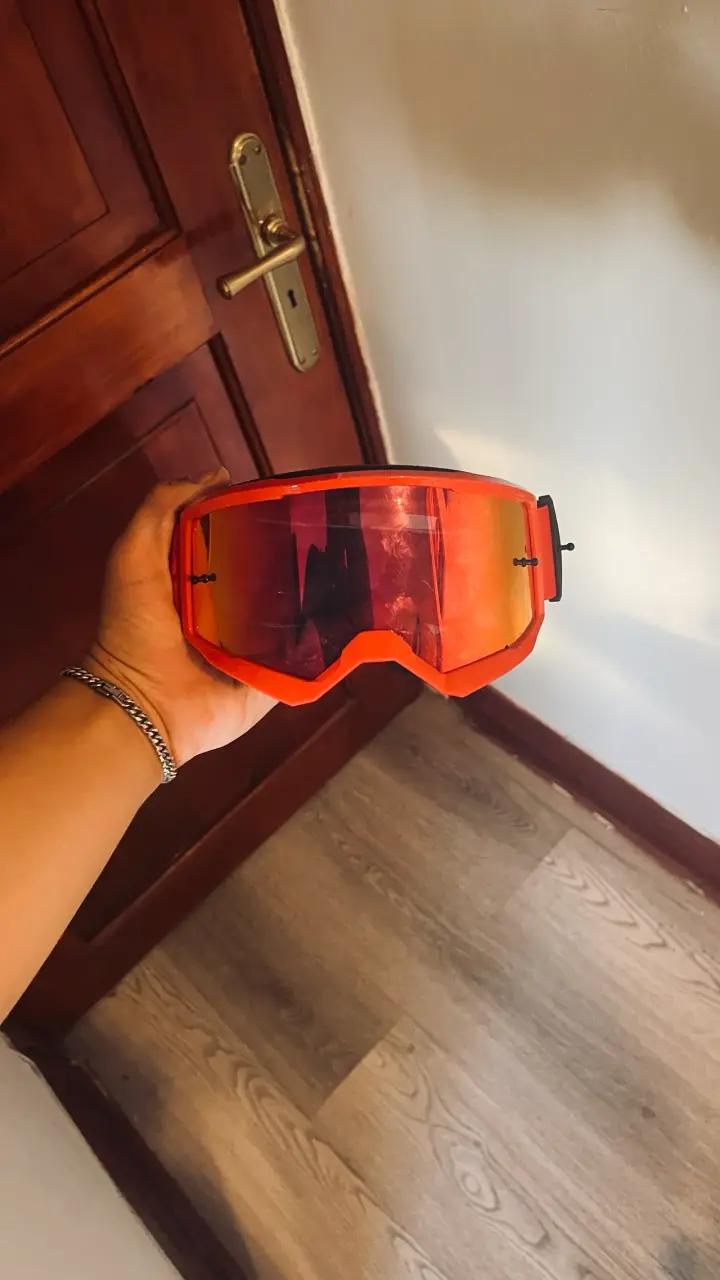 Gafas de esquí naranjas - miniatura 1
