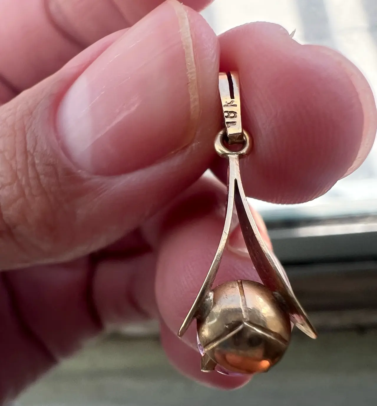 Colgante de oro con piedra rosa - miniatura 2