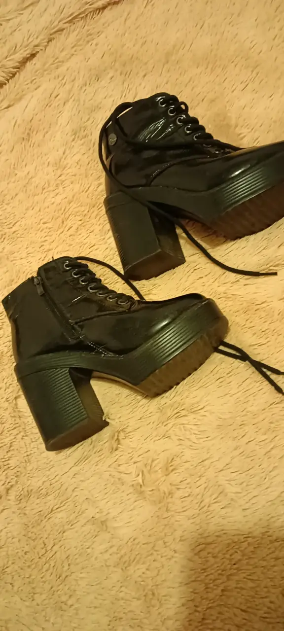 Botines negros de plataforma - miniatura 1