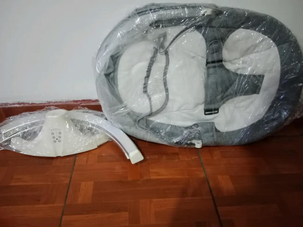 Silla mecedora para bebé - miniatura 1