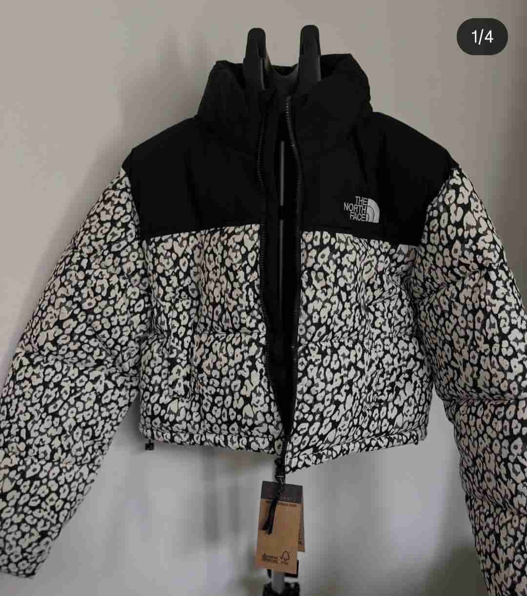 Parka tnf impermeable con gorro