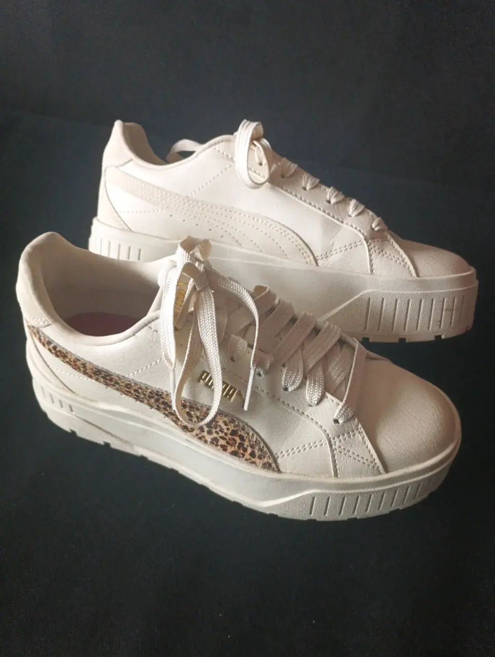 Zapatillas blancas detalle animal print - miniatura 1