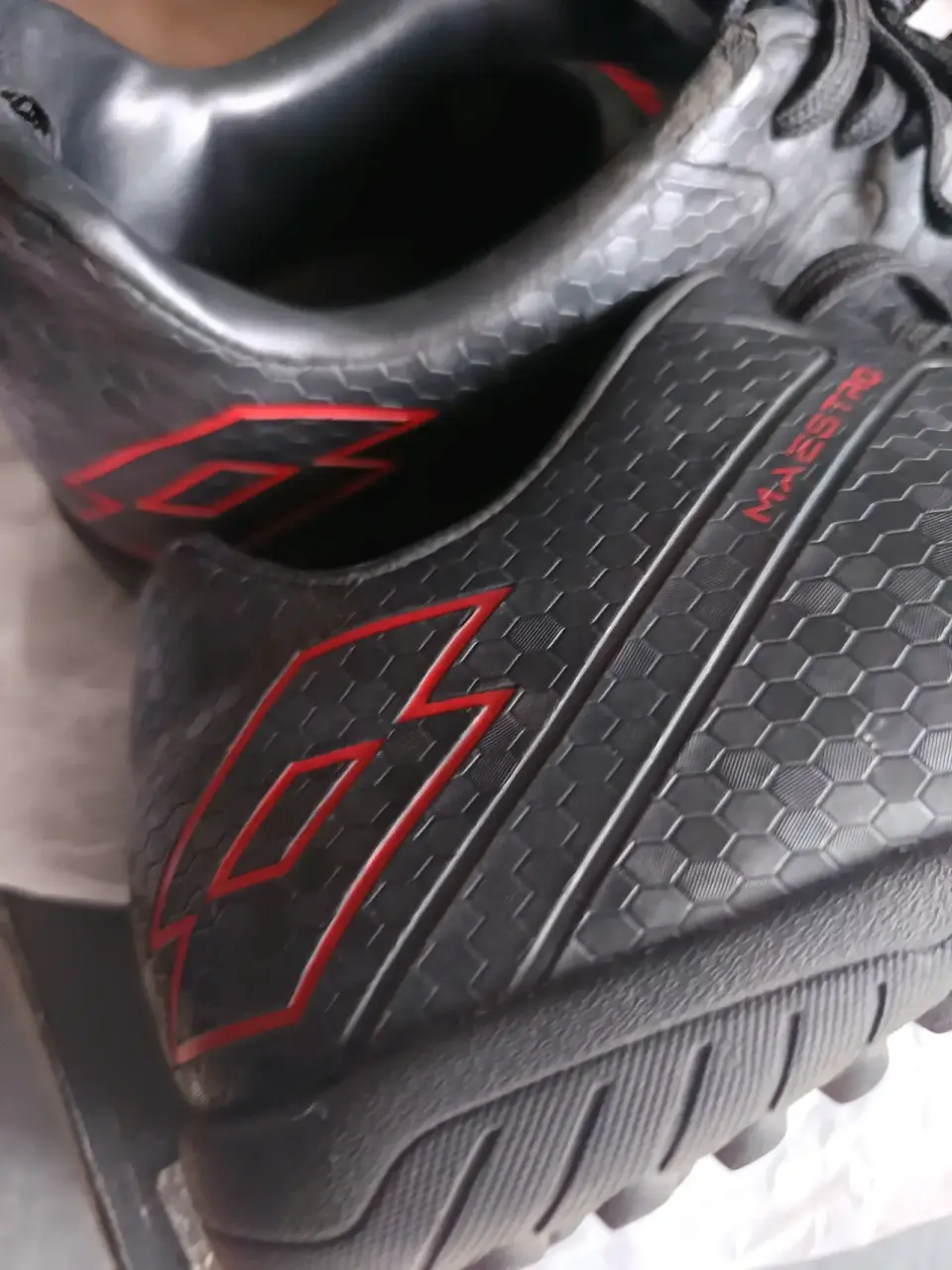 Zapatillas deportivas Lotto negras - miniatura 3